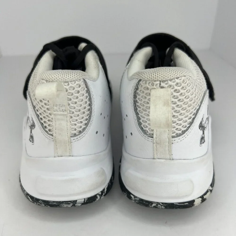Under Armour Boys 3026637-101 White Black GS Zone BB 2 Size 6Y Basketball Shoes